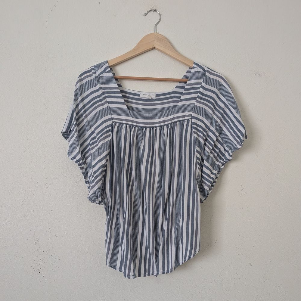 beachlunchlounge Flutter Sleeve Top, Size Small, Blue White Stripe Rayon Lyocell